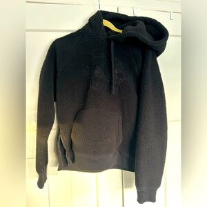 Brand new roots black fuzzy sweatshirt
